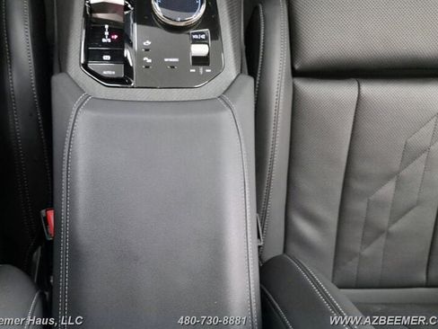 Used 2025 BMW X3 xDrive30i w/ Convenience Package AWD/4WD image 36