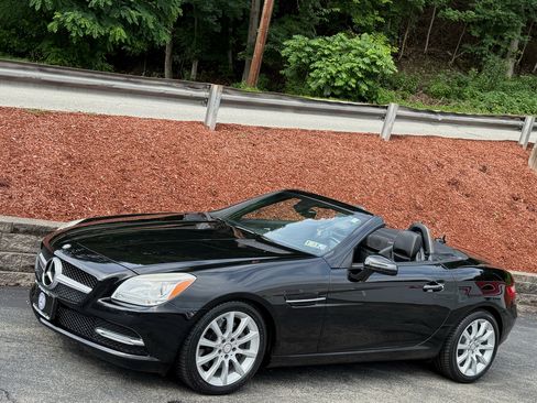 Used 2016 Mercedes-Benz SLK 300 2dr Roadster SLK 300 image 2