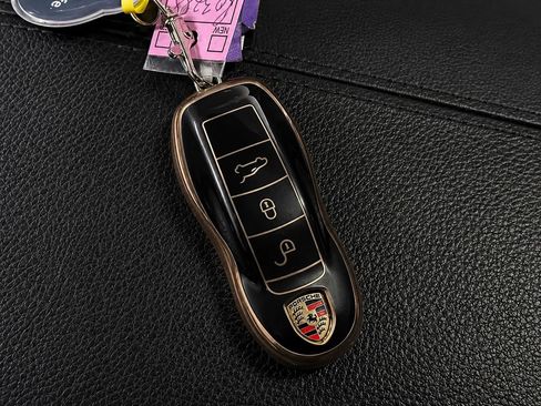 Used 2017 Porsche Cayenne AWD/4WD image 49