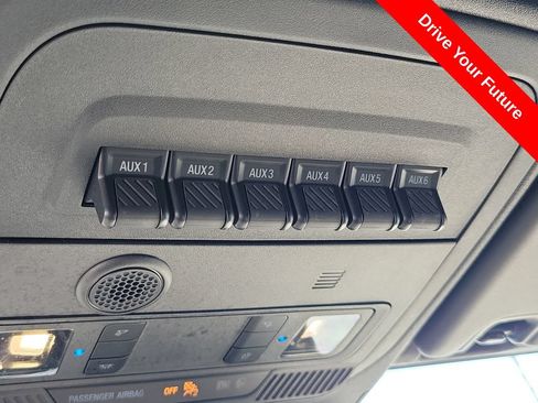Used 2023 Ford Bronco Wildtrak AWD/4WD image 21
