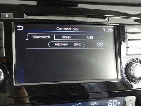 Used 2020 Nissan Rogue Sport SV AWD/4WD image 35