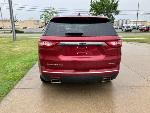 Used 2019 Chevrolet Traverse Premier w/ LPO, 'HIT The Road' Package AWD/4WD image 6