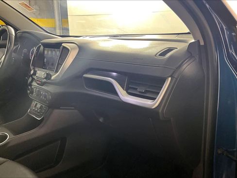 Used 2021 GMC Terrain SLT w/ LPO, Floor Liner Package image 17