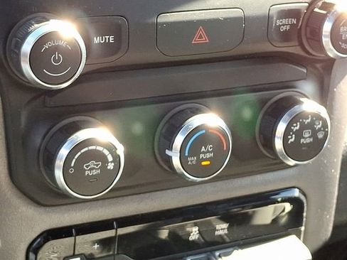 Used 2021 RAM 1500 Big Horn image 19