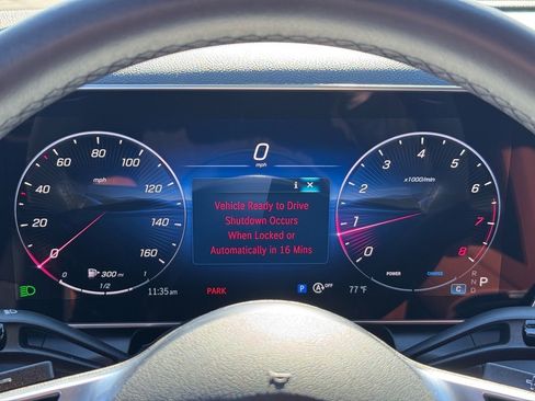 Certified 2025 Mercedes-Benz GLC 300 image 28