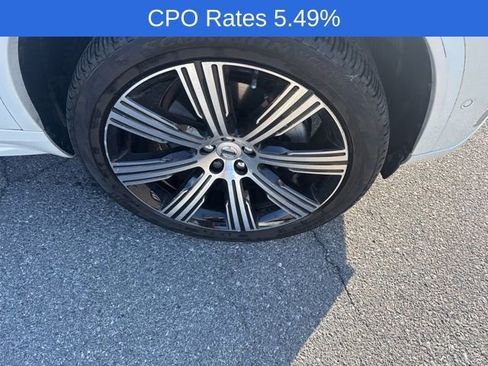 Used 2023 Volvo XC90 B6 Ultimate w/ Lounge Package AWD/4WD image 3