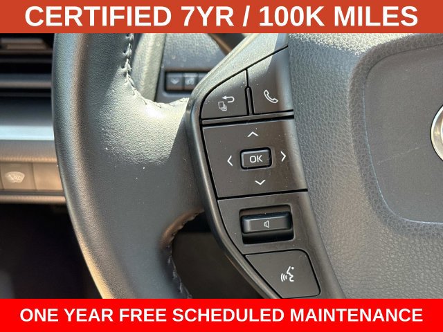 Used 2025 Toyota Prius LE FWD image 24