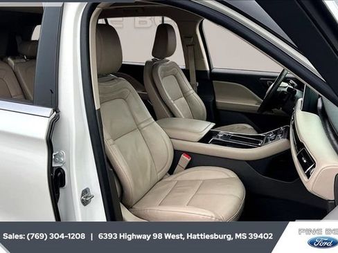 Used 2022 Lincoln Aviator Reserve w/ Elements Package Plus image 6