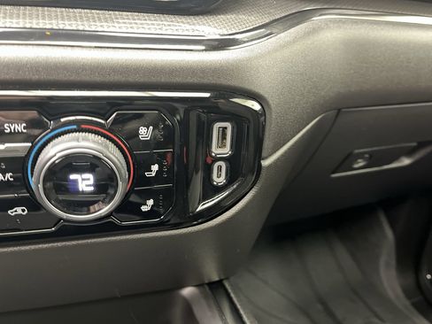 Certified 2024 Chevrolet Silverado 2500 ZR2 w/ Technology Package image 27