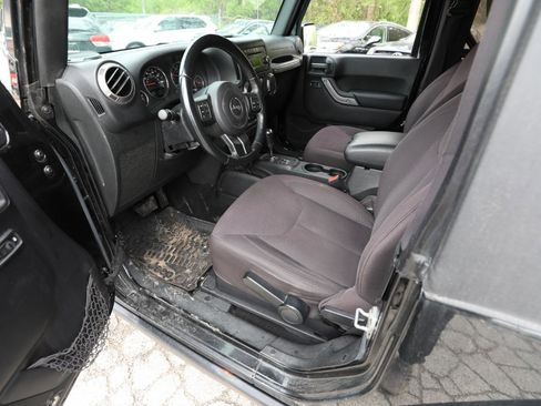 Used 2015 Jeep Wrangler Sport AWD/4WD image 15