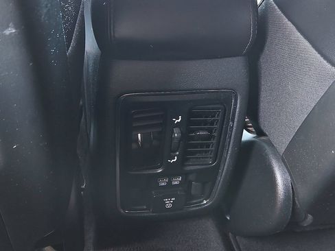 Used 2019 Jeep Grand Cherokee Limited AWD/4WD image 20