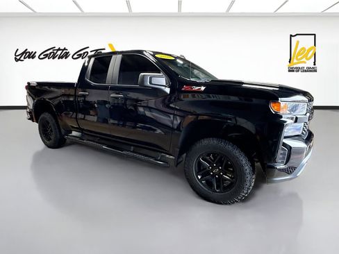 Used 2020 Chevrolet Silverado 1500 Custom Trail Boss w/ Custom Convenience Package AWD/4WD image 3