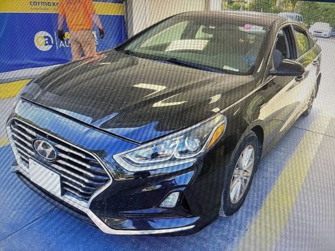 Used 2019 Hyundai Sonata SE w/ Winter Weather Package image 3