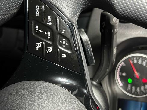 Used 2025 Mercedes-Benz Sprinter 2500 image 25