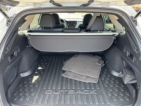 Certified 2025 Subaru Outback Onyx Edition AWD/4WD image 19