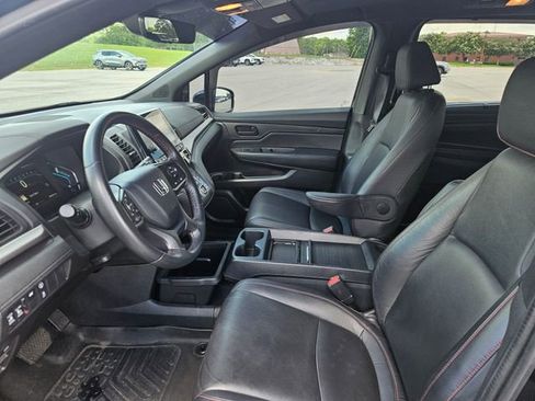 Used 2023 Honda Odyssey Sport image 9