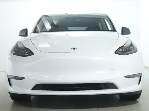 Used 2022 Tesla Model Y Performance AWD/4WD image 5