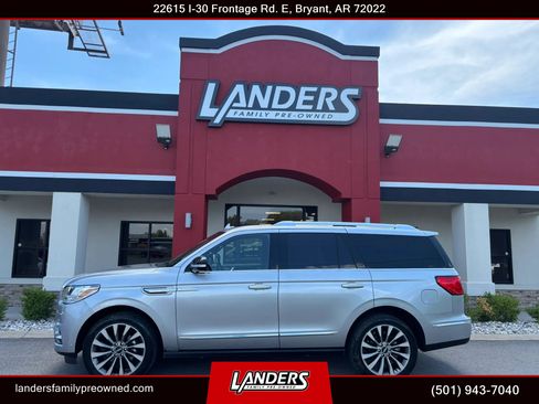 Used 2020 Lincoln Navigator Reserve RWD image 1