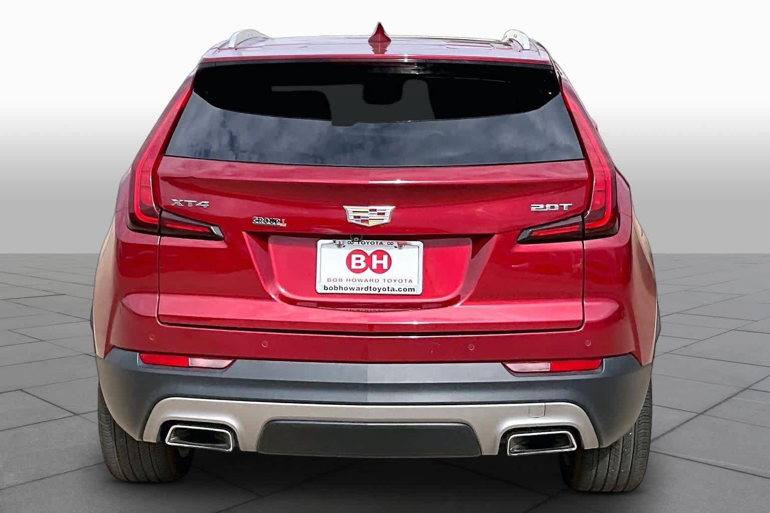 Used 2019 Cadillac XT4 Premium Luxury w/ Cold Weather Package FWD image 5