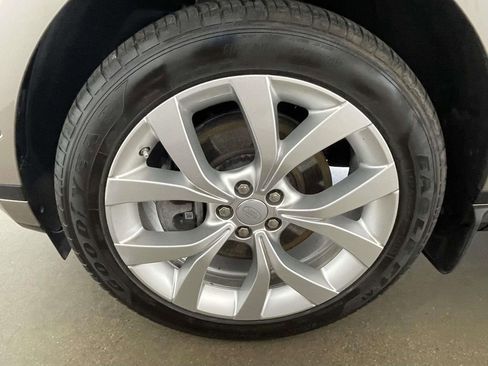 Used 2021 Land Rover Range Rover Evoque S image 9