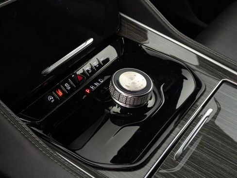 Used 2022 Jeep Wagoneer Series II image 24