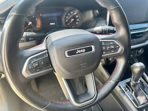 Used 2022 Jeep Compass Trailhawk w/ Trailhawk Convenience Group AWD/4WD image 13