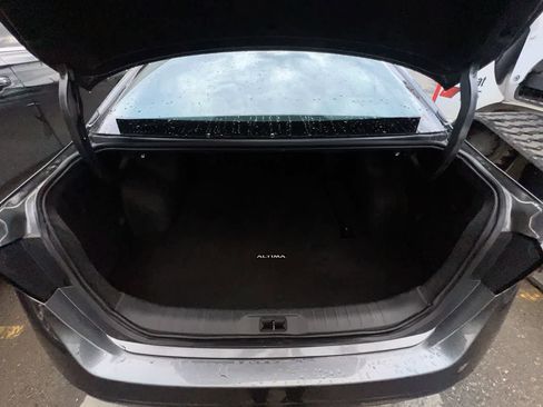 Used 2025 Nissan Altima 2.5 SV AWD/4WD image 27
