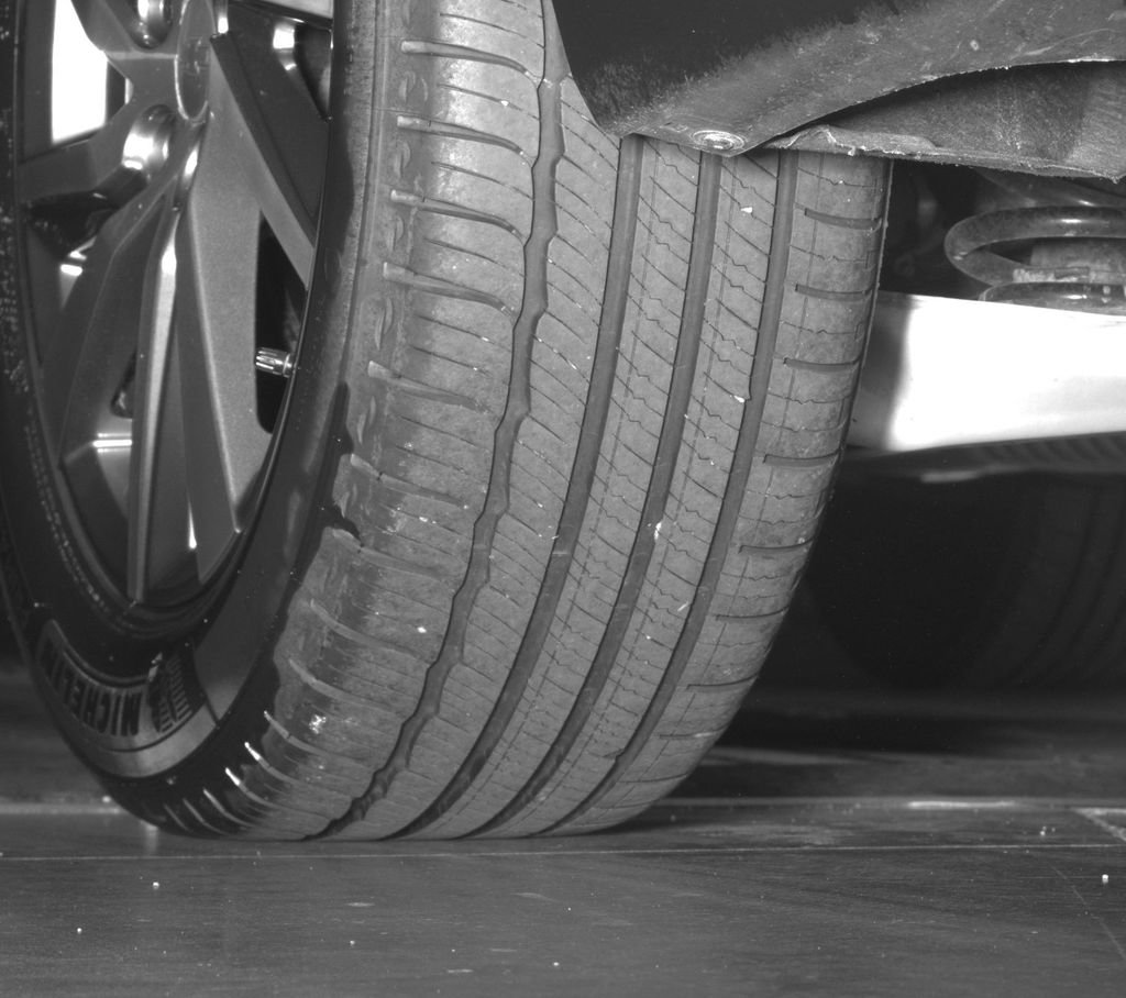 Used 2024 Chevrolet Equinox LT w/ LPO, Floor Liner Package FWD image 15