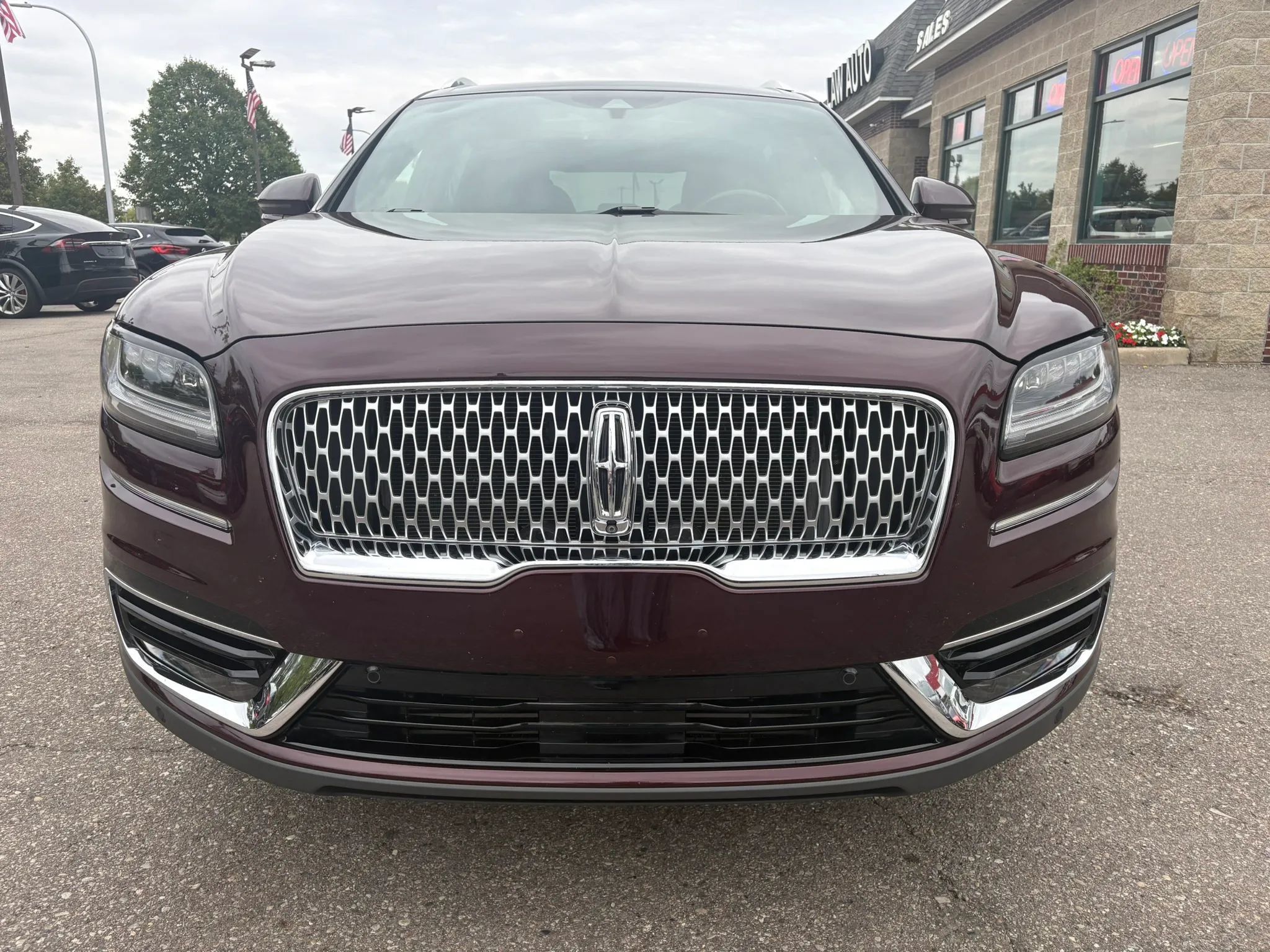 Used 2019 Lincoln Nautilus Black Label AWD/4WD image 2