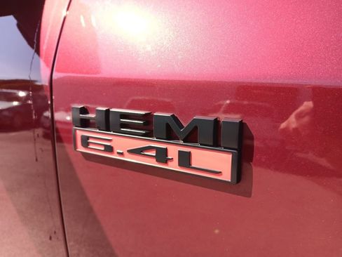 Used 2022 RAM 2500 Laramie w/ Night Edition AWD/4WD image 4