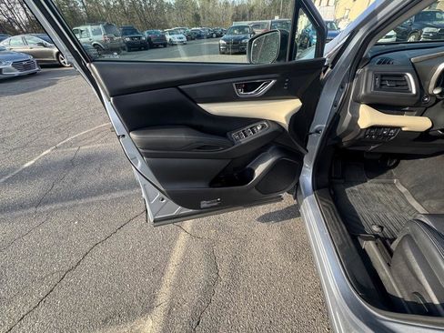 Used 2019 Subaru Ascent Limited w/ Popular Package #3 image 8