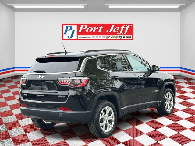 Certified 2024 Jeep Compass Latitude AWD/4WD image 4