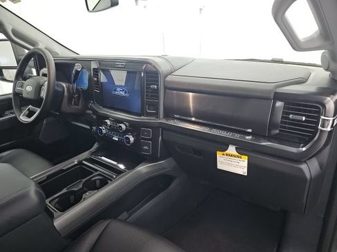 Used 2026 Ford F350 Lariat AWD/4WD image 9