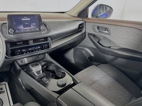 Certified 2023 Nissan Rogue SV image 18