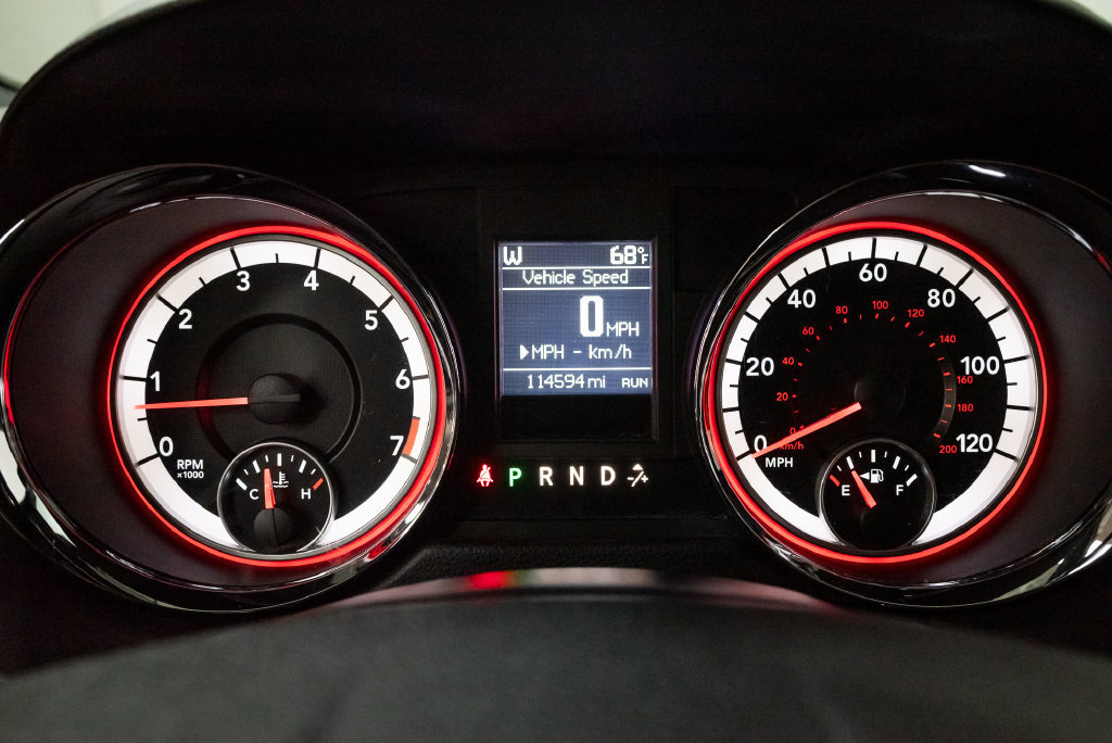 Used 2016 Dodge Grand Caravan R/T w/ Driver Convenience Group FWD image 14