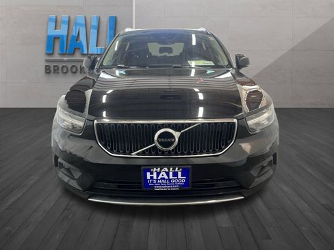 Used 2022 Volvo XC40 T5 Momentum image 8