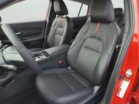 New 2026 Nissan Sentra SR image 10