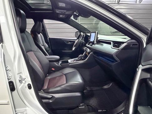 Used 2021 Toyota RAV4 XSE w/ Weather Package image 14