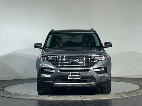 Used 2022 Ford Explorer XLT w/ Equipment Group 202A AWD/4WD image 3
