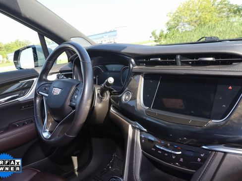 Used 2023 Cadillac XT6 Premium Luxury image 56