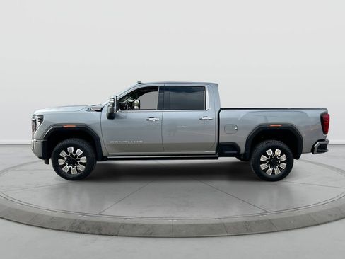 Used 2024 GMC Sierra 2500 Denali w/ Denali Reserve Package AWD/4WD image 5