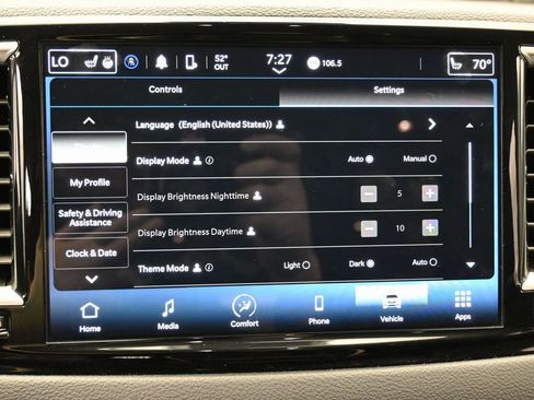 Used 2024 Chrysler Pacifica Touring-L image 25