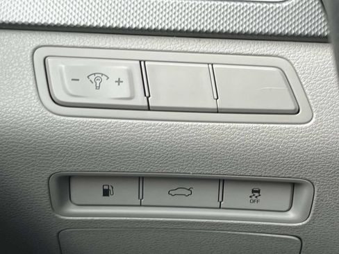 Used 2017 Hyundai Sonata SE FWD image 17