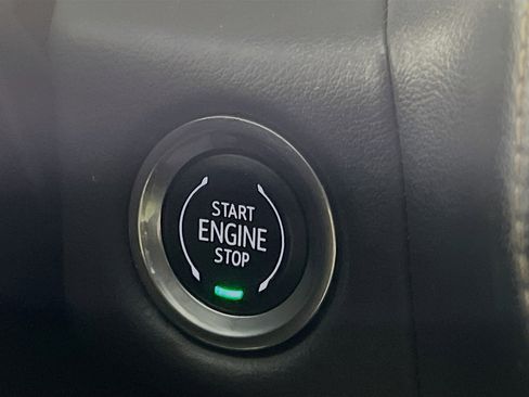 Used 2021 GMC Yukon AT4 w/ AT4 Premium Plus Package image 23