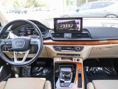 Certified 2023 Audi Q5 2.0T Premium Plus w/ Premium Plus Package AWD/4WD image 14