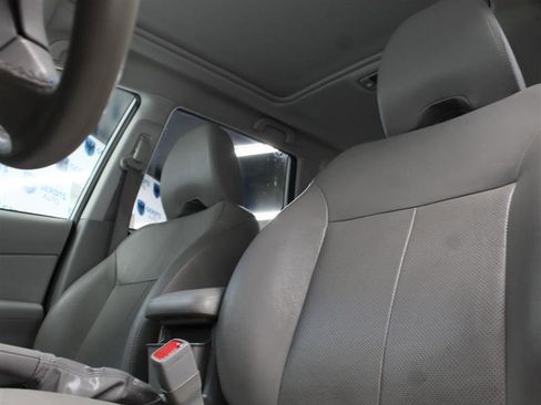 Used 2011 Subaru Forester 2.5X Limited image 8