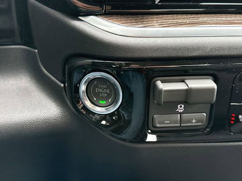 New 2026 GMC Sierra 1500 Elevation AWD/4WD image 17