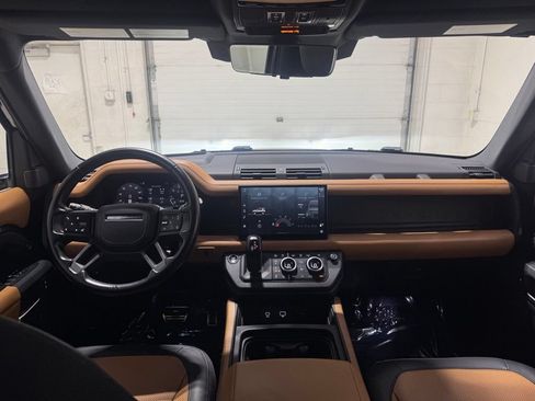 Used 2023 Land Rover Defender 90 X AWD/4WD image 34