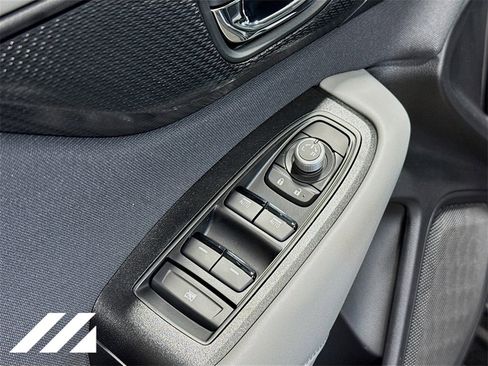 Used 2025 Subaru Outback Premium image 19