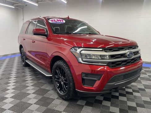 Used 2022 Ford Expedition XLT image 13
